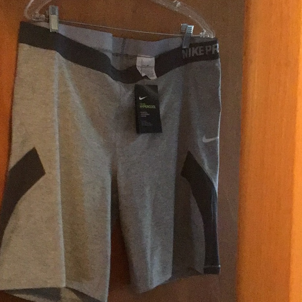 COPY - Nike Pro hyper cool shorts